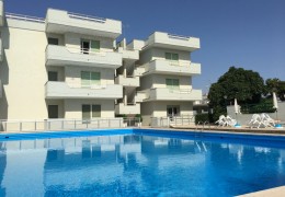 Appartamento con Piscina a Torre dell'Orso 50 m dalla spiaggia Piano Terra con Giardino